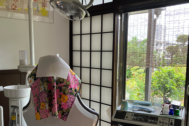 top-btm-02.jpg